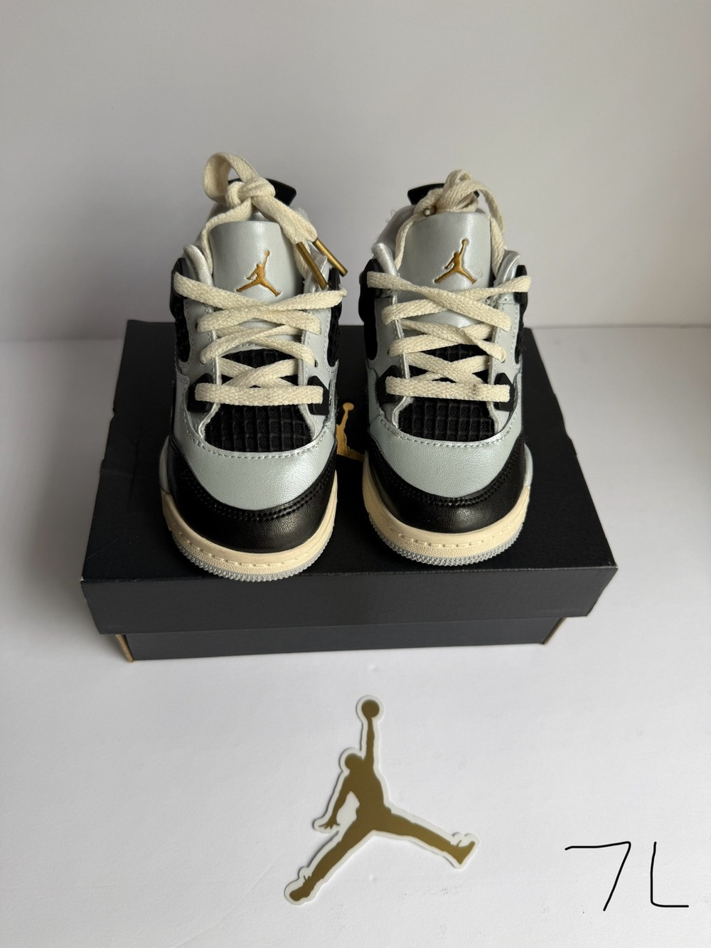 Jordan Kids' Retro Sneakers in Black, Cream & Gold